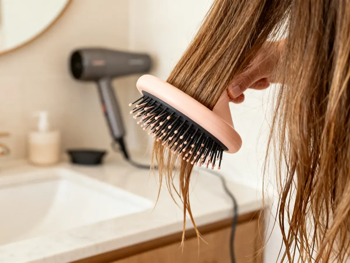 Szczotka Janeke Superbrush delikatnie rozczesująca mokre, długie włosy
